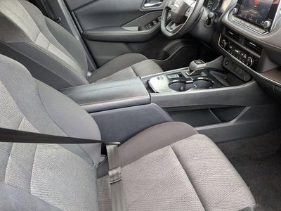 2025 Nissan Rogue SV FWD