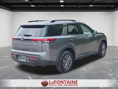 2024 Nissan Pathfinder SV