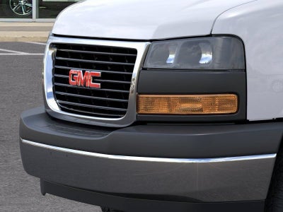 2025 GMC Savana Cutaway 3500 1WT