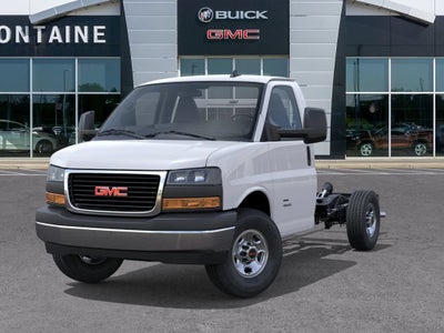 2025 GMC Savana Cutaway 3500 1WT