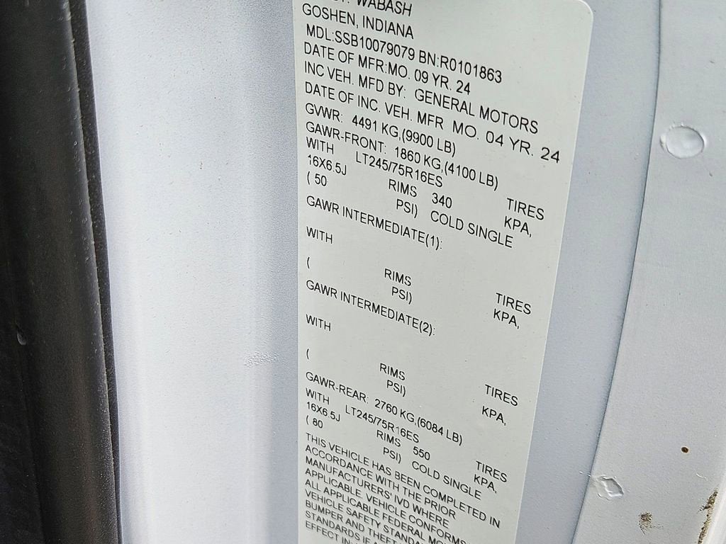 2024 GMC Savana Cutaway 3500 1WT