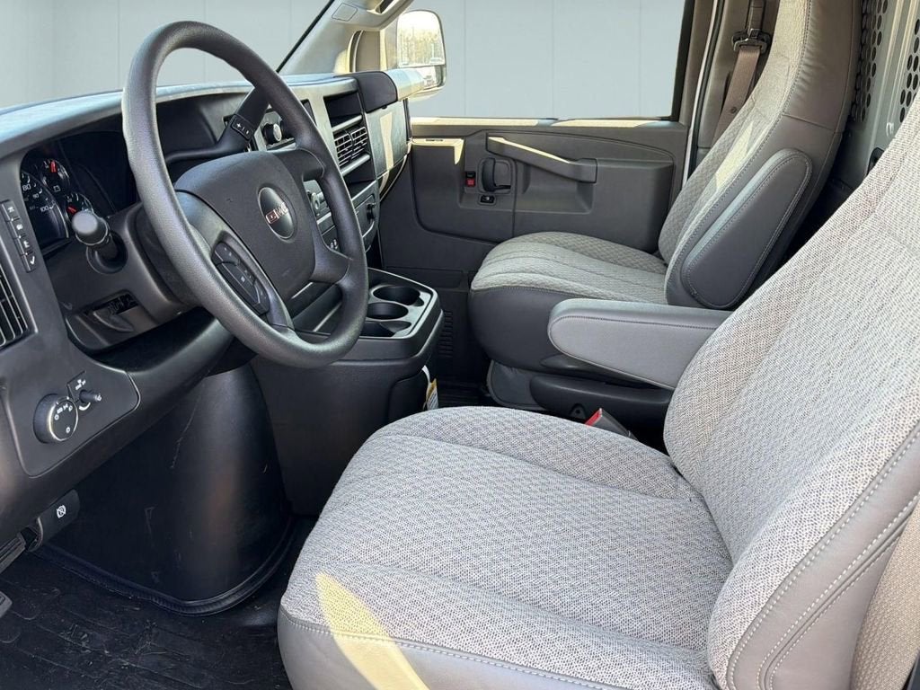 2025 GMC Savana Cargo Work Van