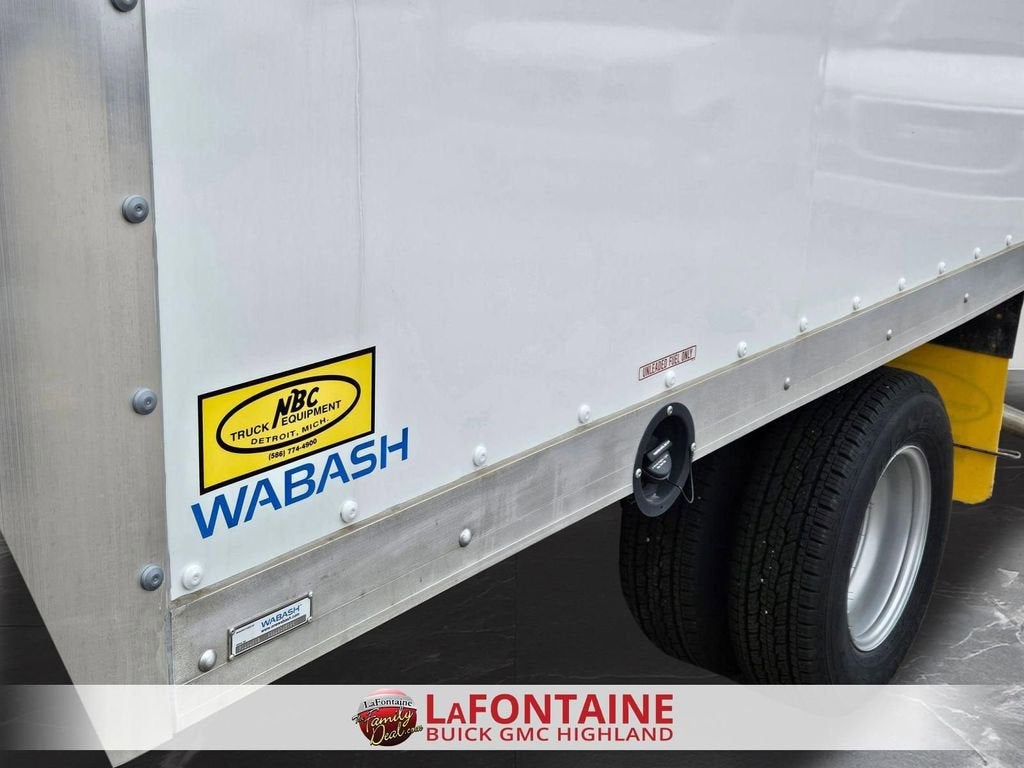 2024 GMC Savana Cutaway 3500 1WT