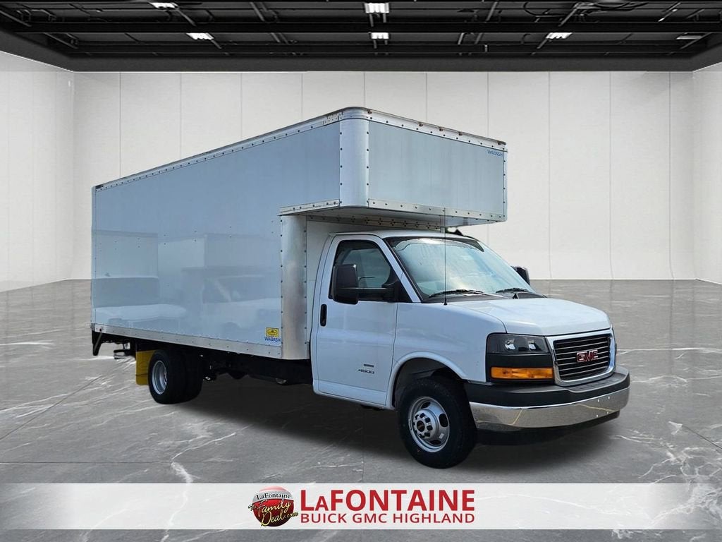 2024 GMC Savana Cutaway 4500 2WT