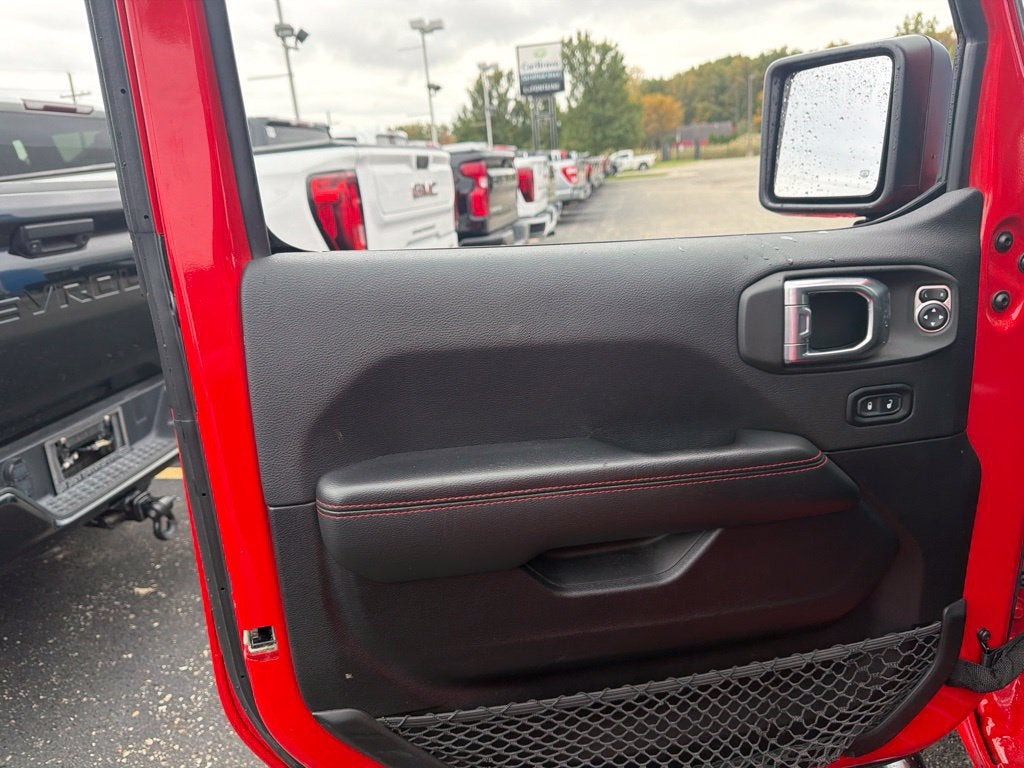 2021 Jeep WRANGLER Base