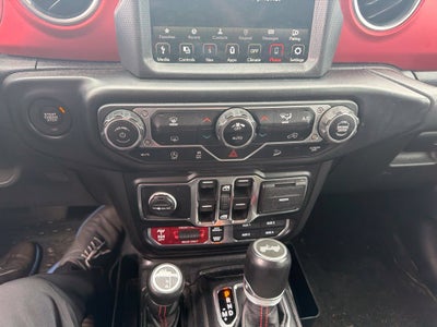 2021 Jeep WRANGLER Base