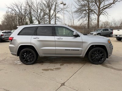 2021 Jeep Grand Cherokee Laredo X 4x4