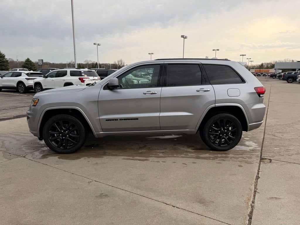 2021 Jeep Grand Cherokee Laredo X 4x4