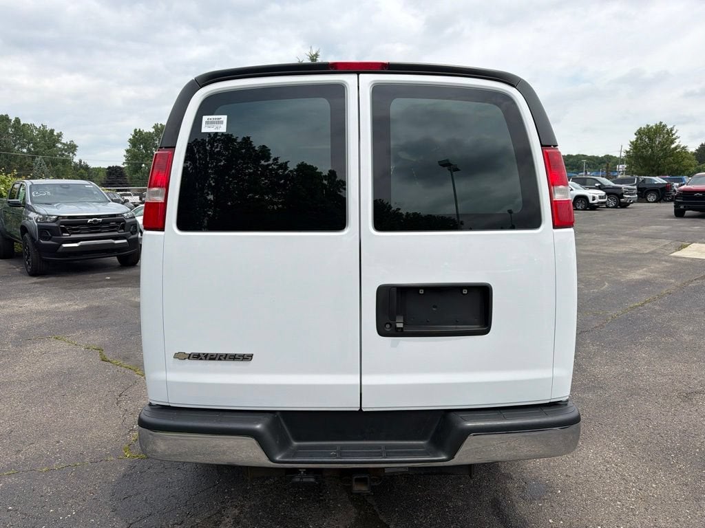 2021 Chevrolet Express Cargo 2500 RWD 2500 Regular Wheelbase WT