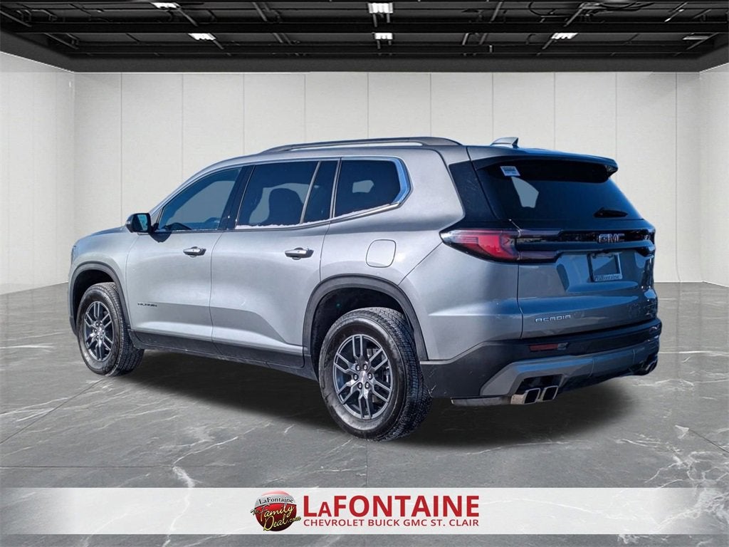 2025 GMC Acadia Elevation