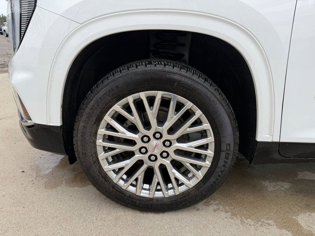 2024 GMC Acadia Denali