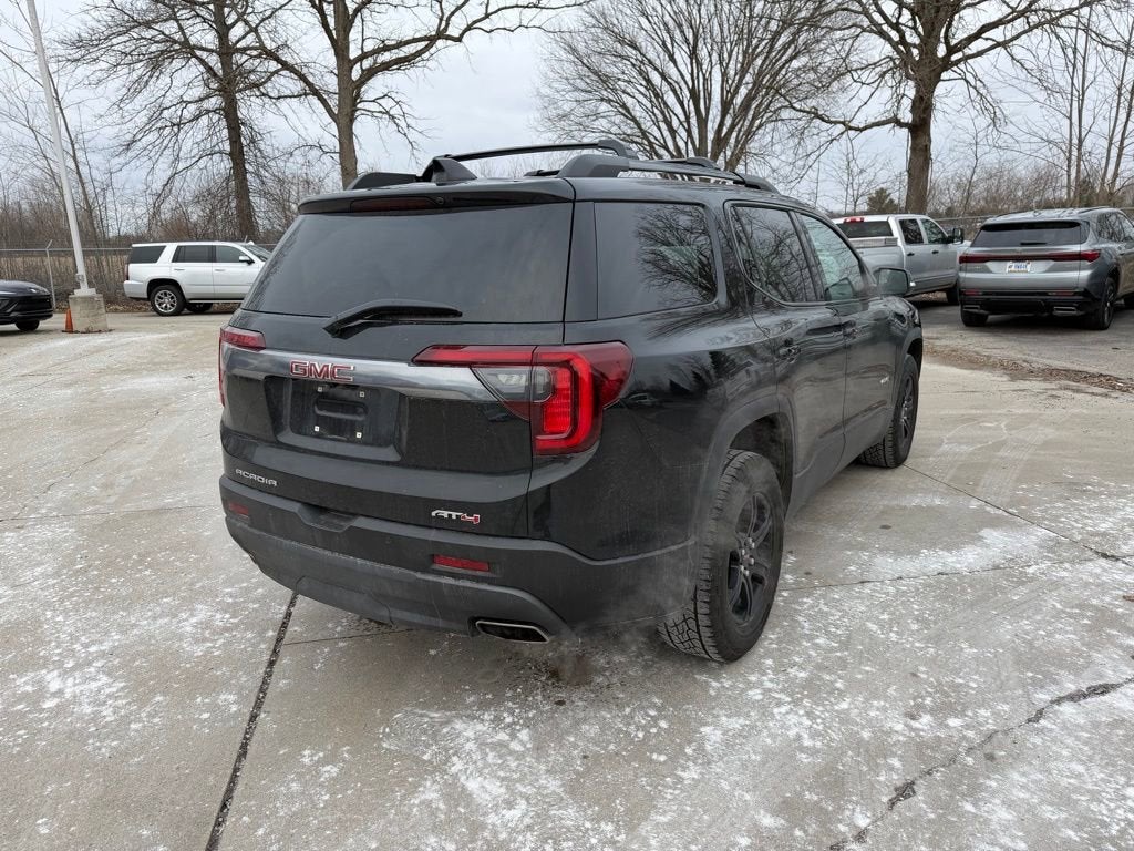 2023 GMC Acadia AT4
