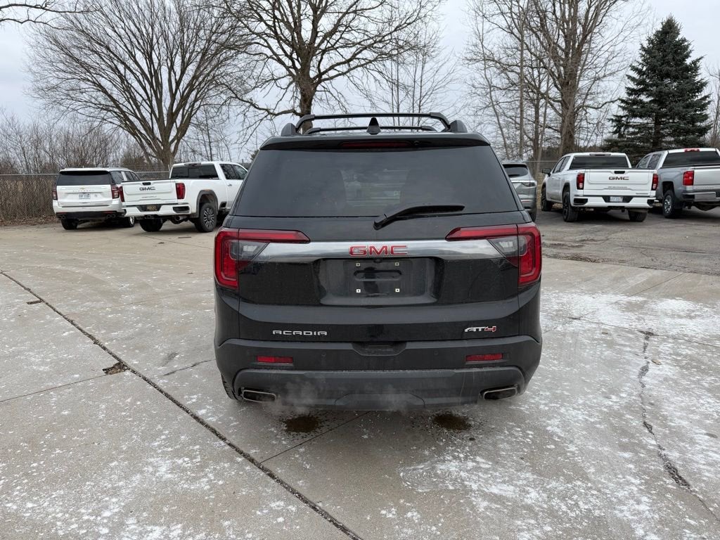 2023 GMC Acadia AT4