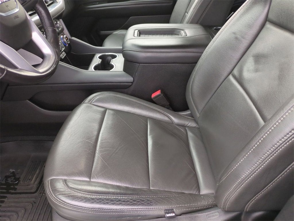 2022 GMC Yukon XL SLE