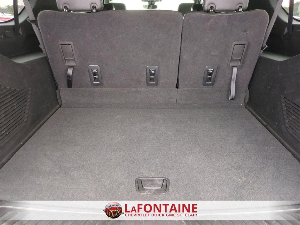 2022 GMC Yukon XL SLE