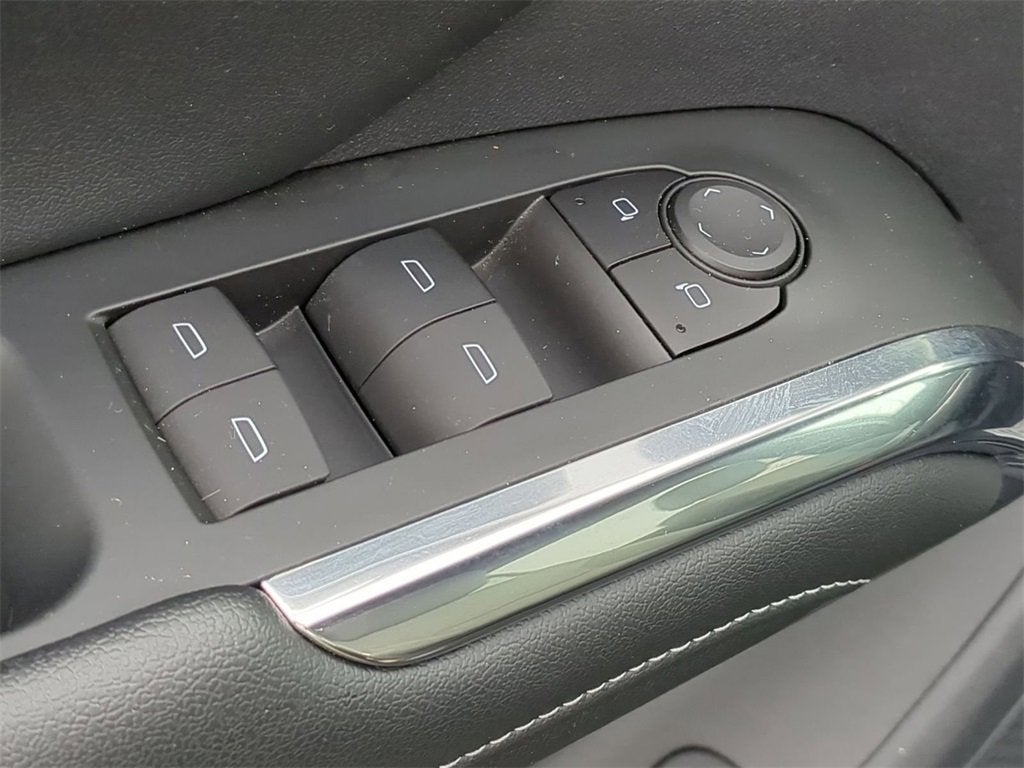 2024 Chevrolet Traverse LS