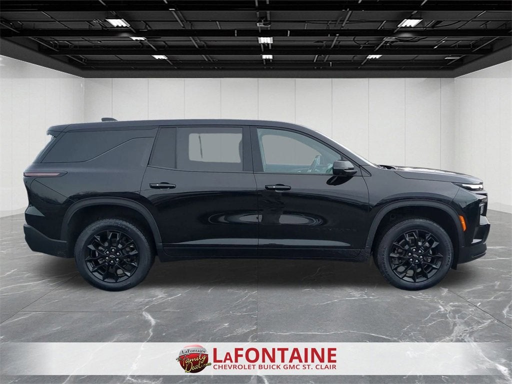 2024 Chevrolet Traverse LS
