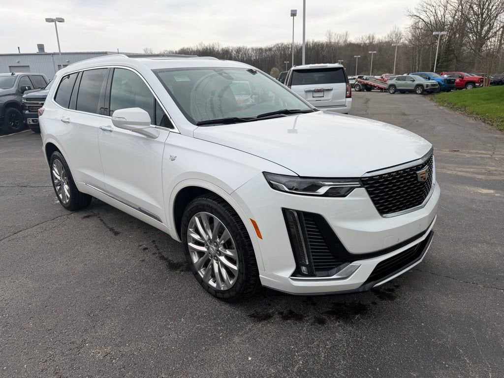 2022 Cadillac XT6 Premium Luxury