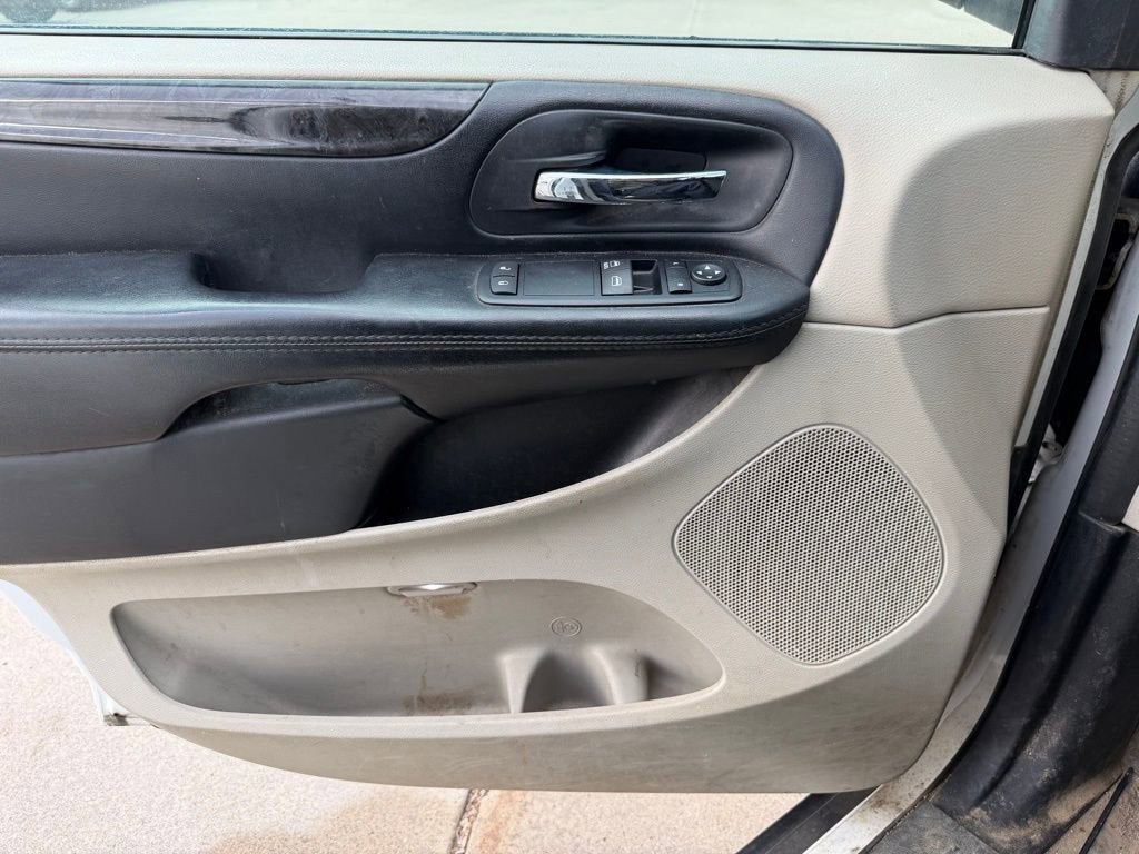 2014 RAM Cargo Tradesman