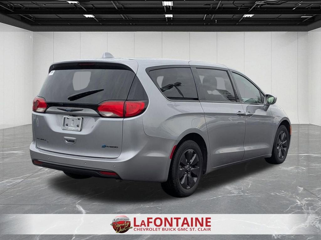 2020 Chrysler Pacifica Hybrid Touring