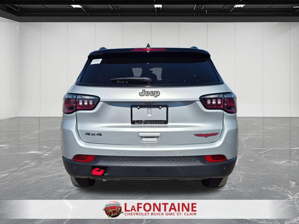 2025 Jeep Compass Trailhawk