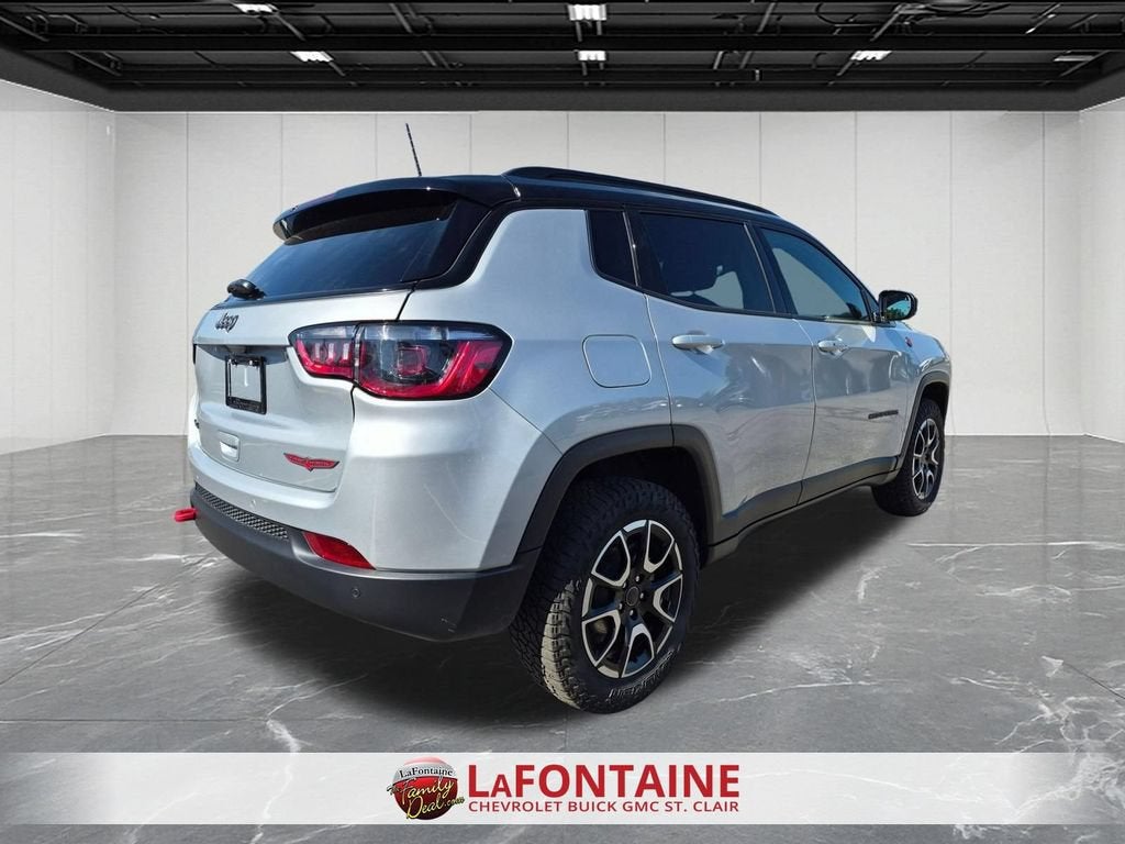 2025 Jeep Compass Trailhawk