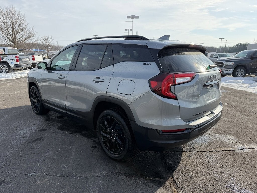 2024 GMC Terrain SLT