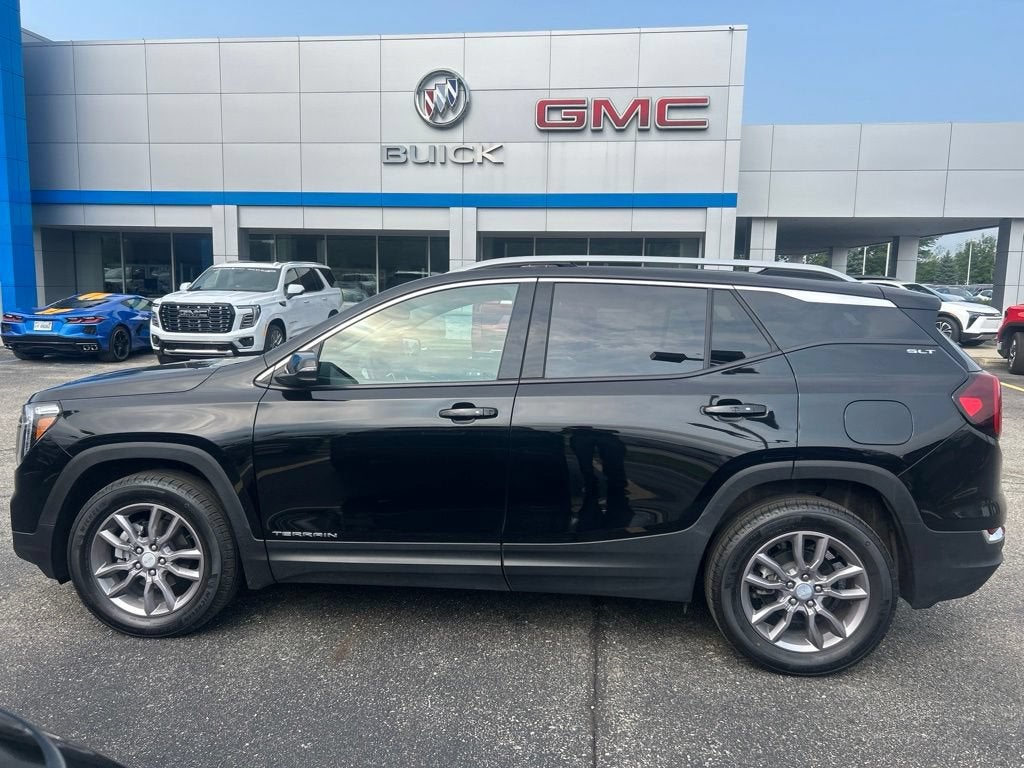 2023 GMC Terrain SLT