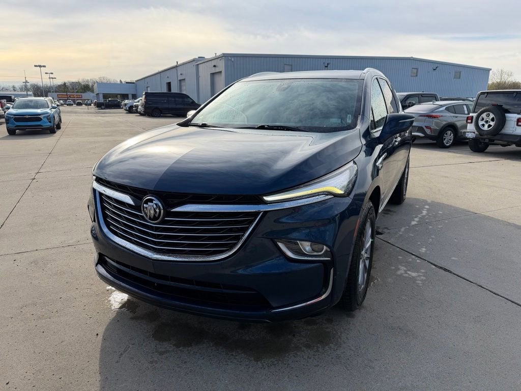 2023 Buick Enclave Essence