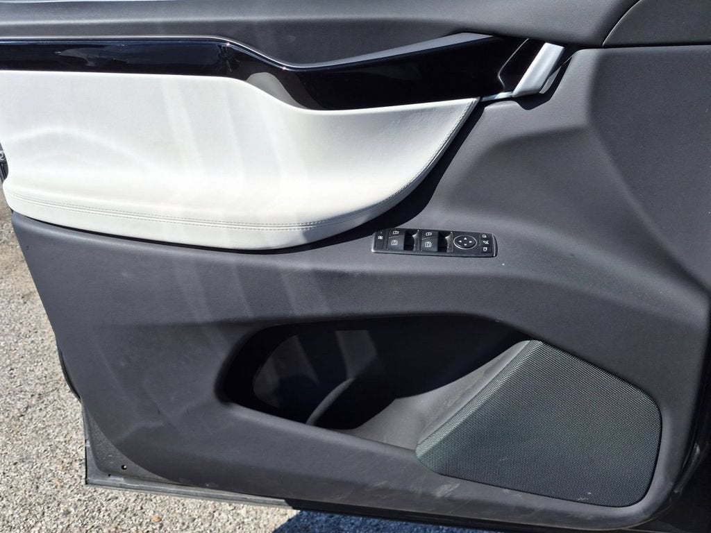 2020 Tesla Model X Long Range