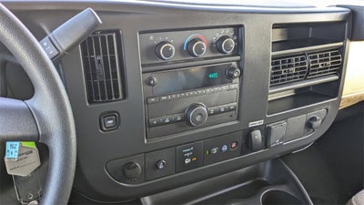 2025 GMC Savana Cutaway 3500 1WT