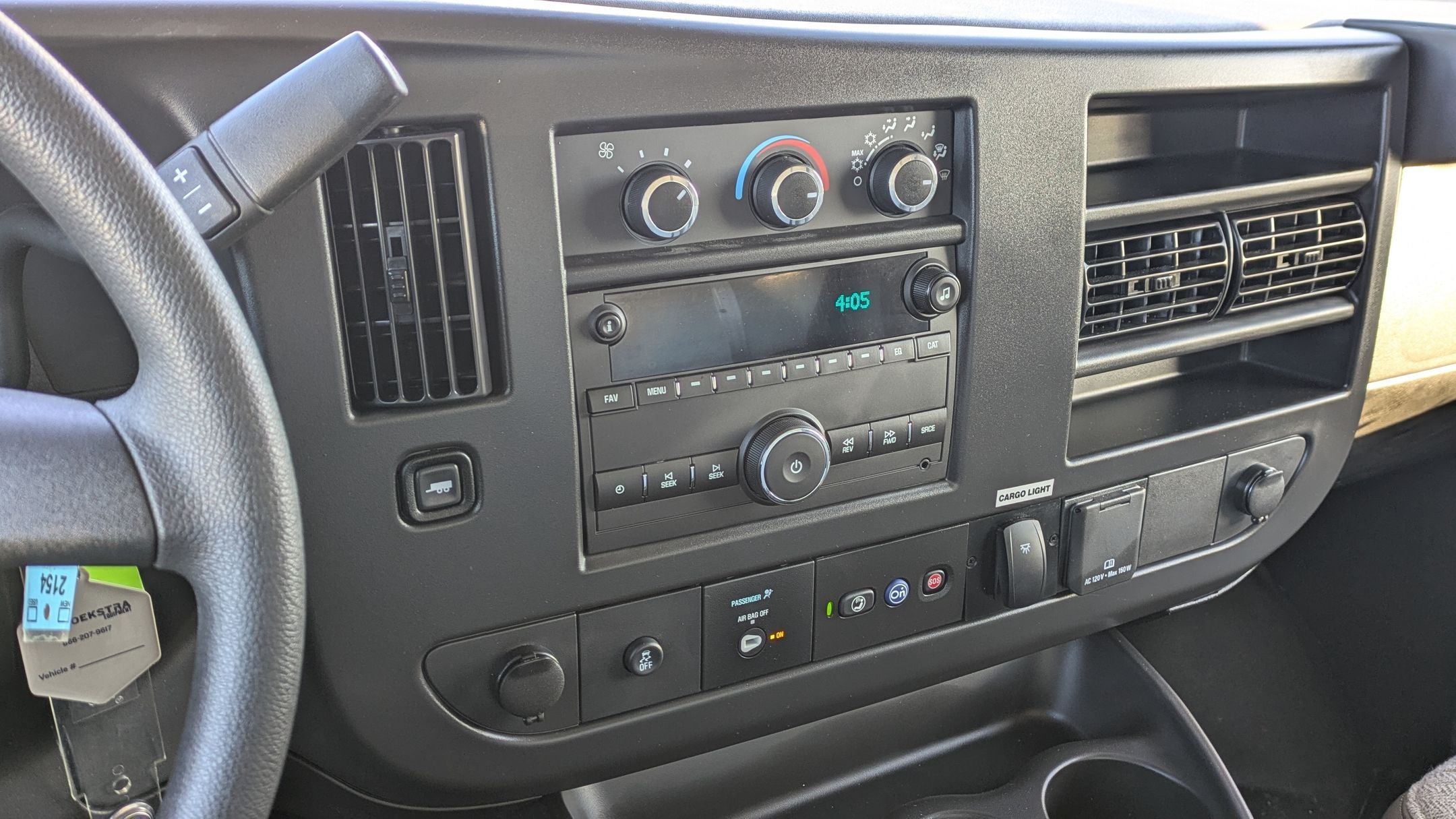 2025 GMC Savana Cutaway 3500 1WT