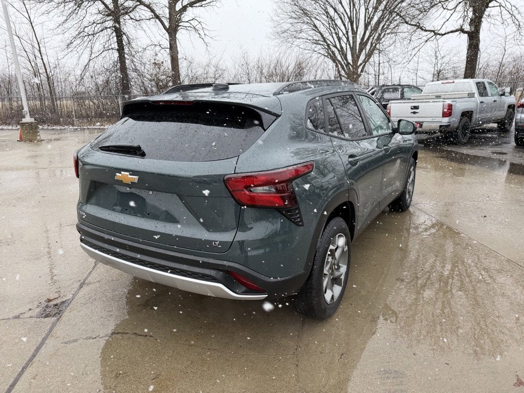 2025 Chevrolet Trax LT