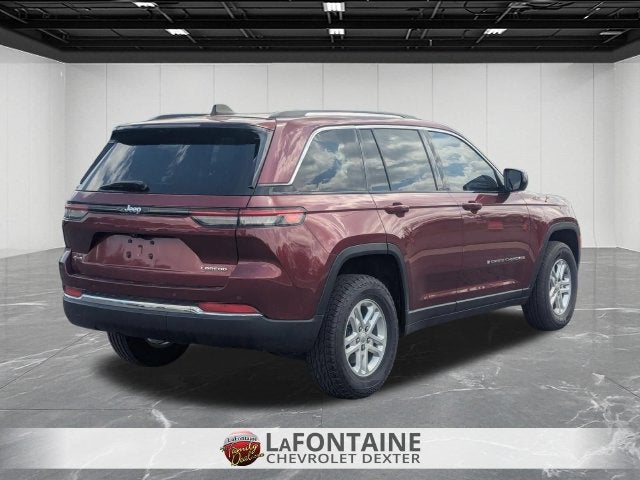 2023 Jeep Grand Cherokee Laredo 4x4