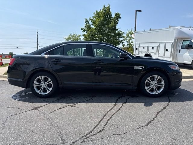 2011 Ford Taurus SEL
