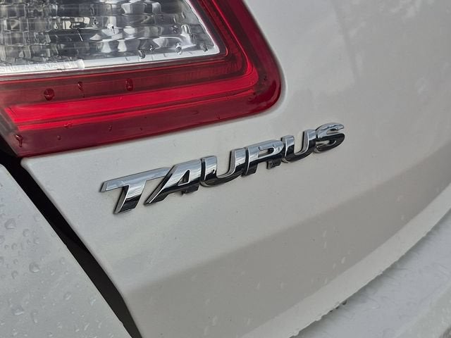 2019 Ford Taurus Limited