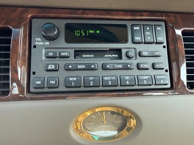 2002 Lincoln Town Car Cartier