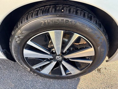 2022 Nissan Altima SV FWD