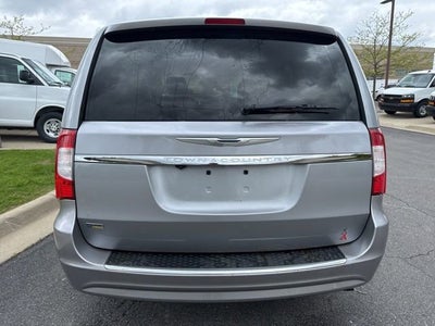 2014 Chrysler Town & Country Touring