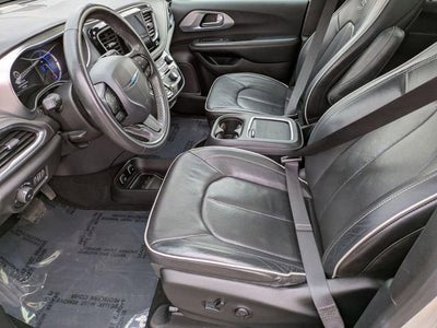 2020 Chrysler Pacifica Hybrid Limited
