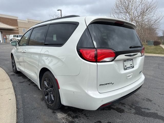 2020 Chrysler Pacifica Hybrid Limited