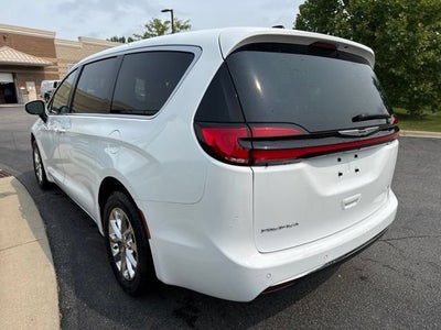 2023 Chrysler Pacifica Touring L AWD