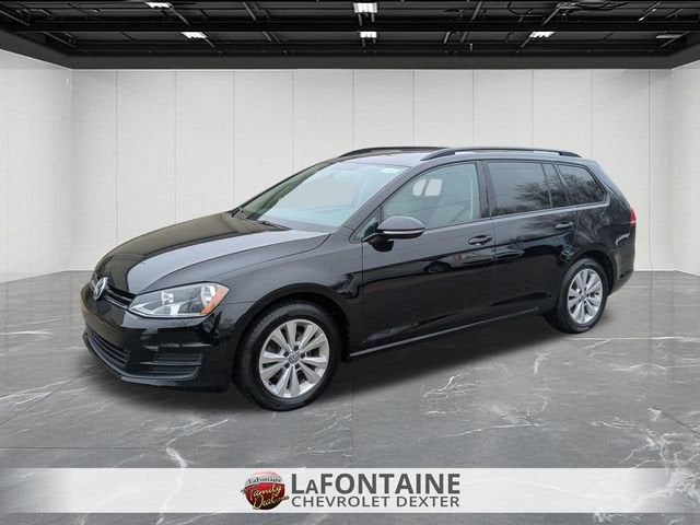 2017 Volkswagen Golf SportWagen S