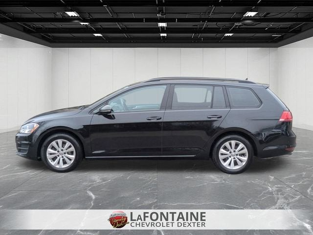 2017 Volkswagen Golf SportWagen S