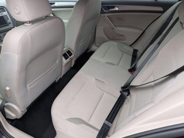 2017 Volkswagen Golf SportWagen S