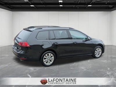 2017 Volkswagen Golf SportWagen S