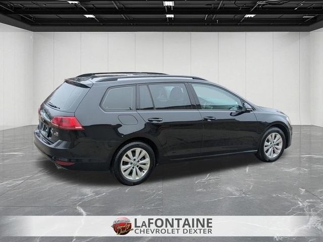 2017 Volkswagen Golf SportWagen S