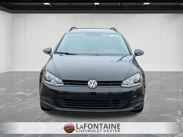 2017 Volkswagen Golf SportWagen S