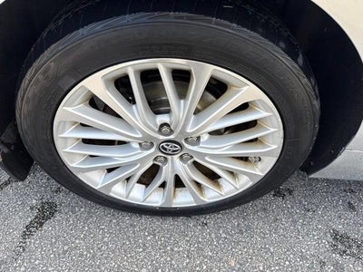 2018 Toyota Camry Hybrid XLE