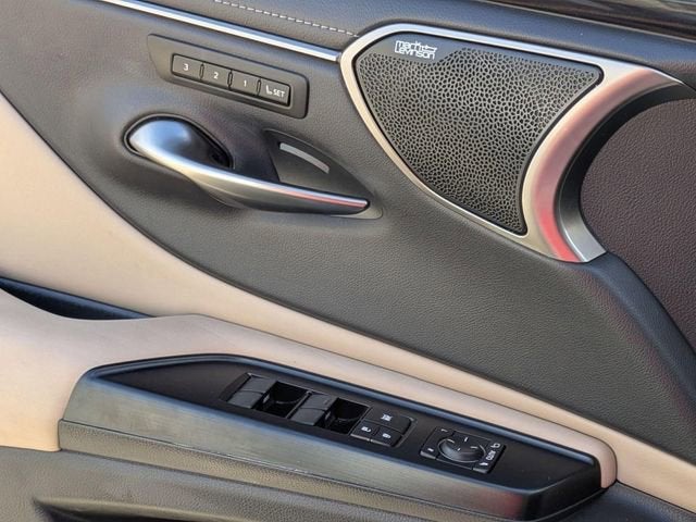 2020 Lexus ES 300h ES 300h